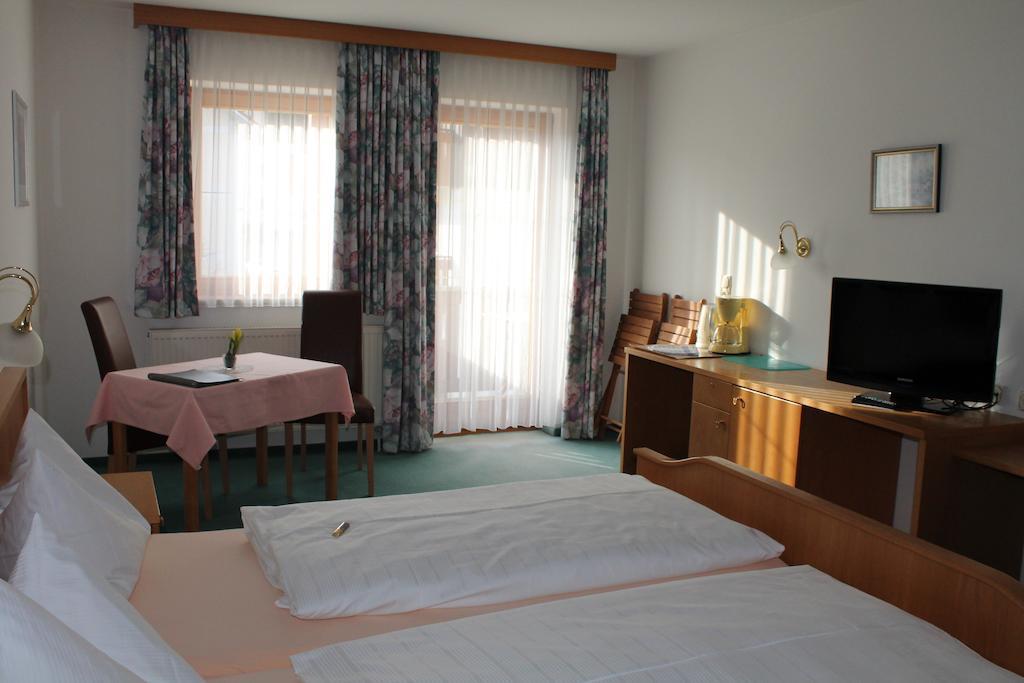 Hotel Garni Vogelsang باد فسينغ المظهر الخارجي الصورة